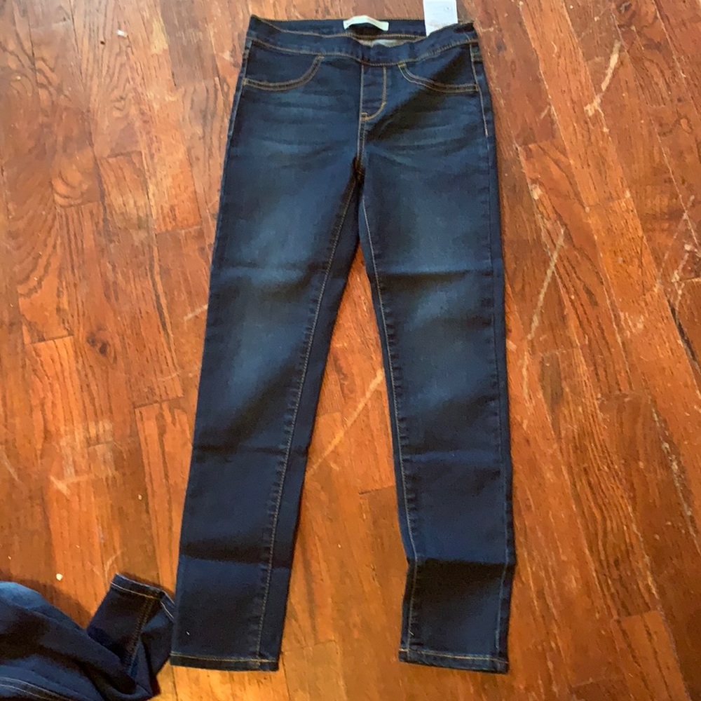 2 pairs 7-8 girls jeggings Levi’s/Wonder Nation